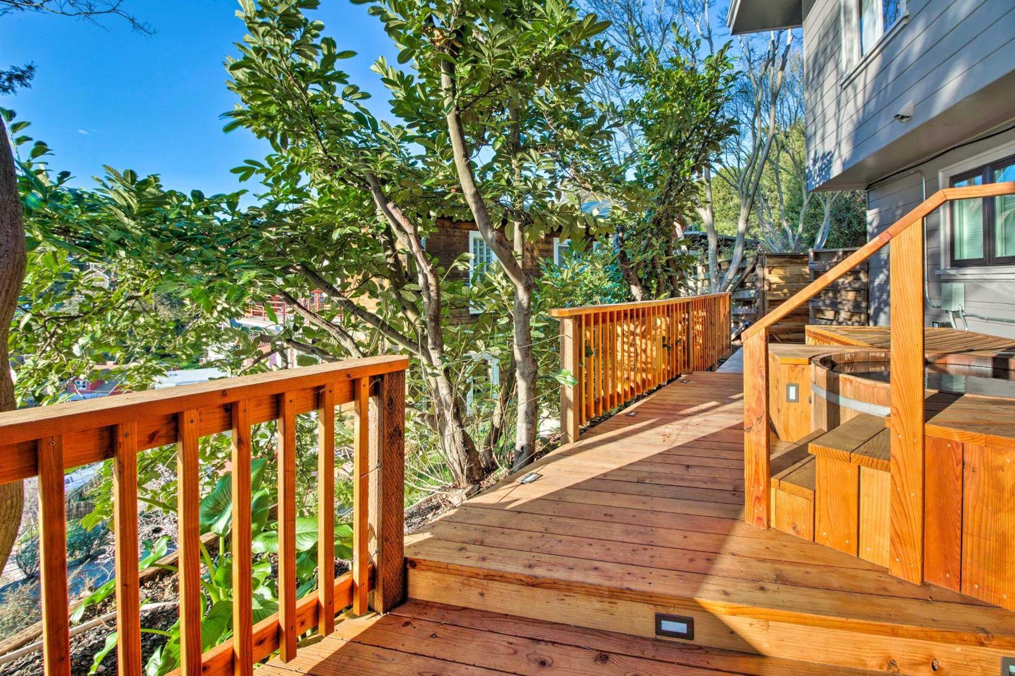 Luxury Studio With Hot Tub And San Francisco Bay Views Річмонд Екстер'єр фото